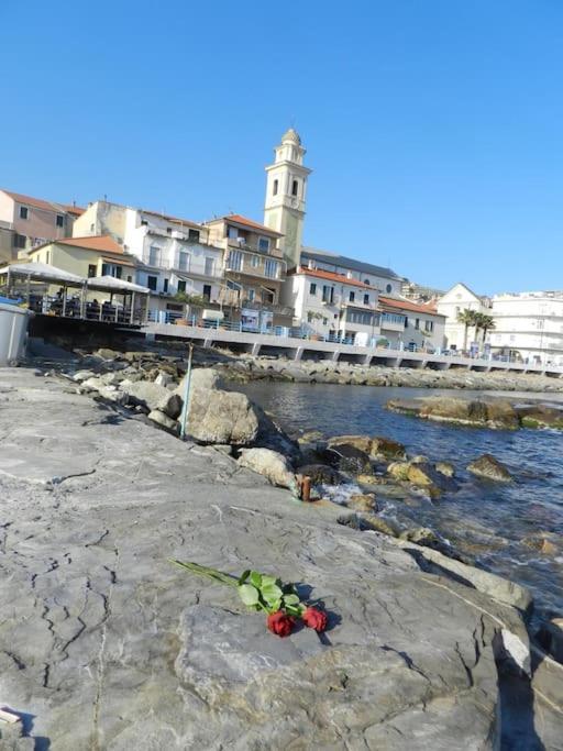 Sea View, In The Old Town Santo Stefano Al Mare Santo Stefano al Mare Exterior foto